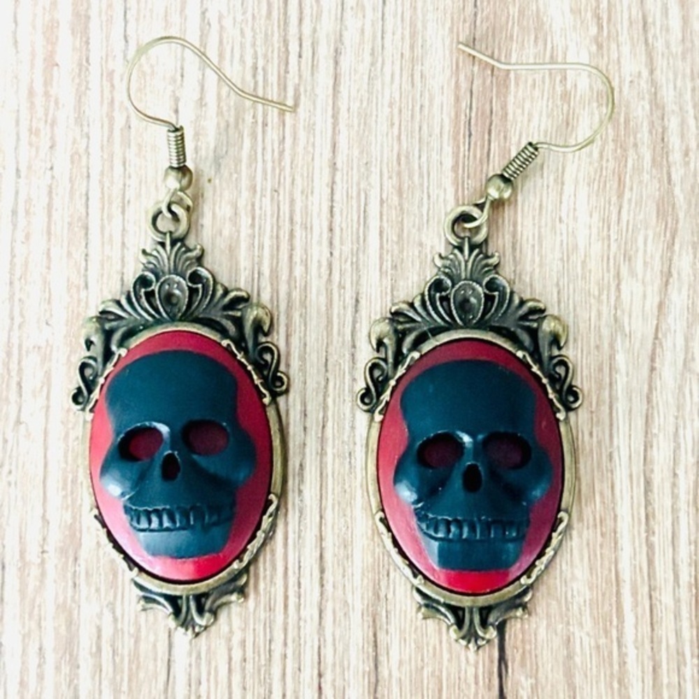 Red and Black Skull Cameo Victorian Style Earrings, NWT, Unworn, Handmade